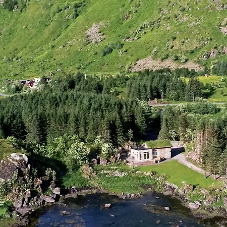 Gammelstua Seaview Lodge *