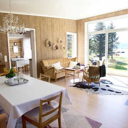 Gammelstua Seaview Lodge *