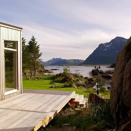 Gammelstua Seaview Lodge Valberg